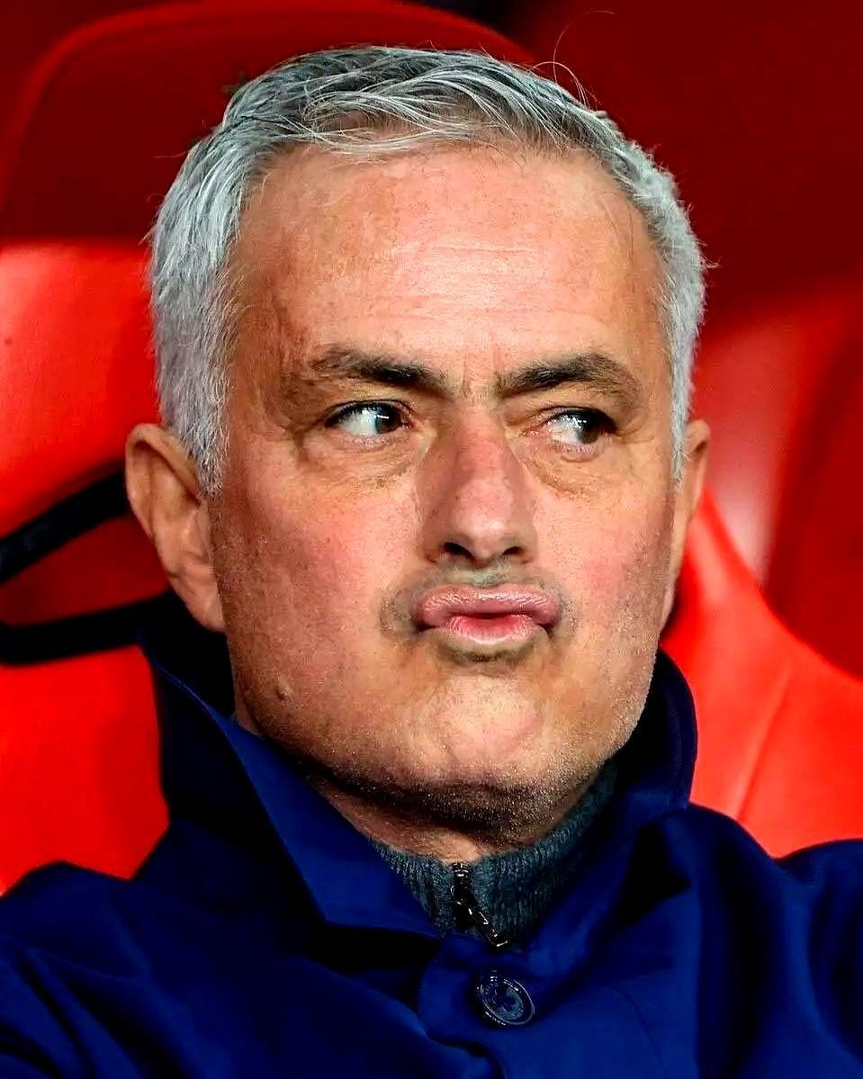 25轮联赛不败的球队，争冠还落后榜首7分。刚结束的葡超国家德比，本菲卡主场