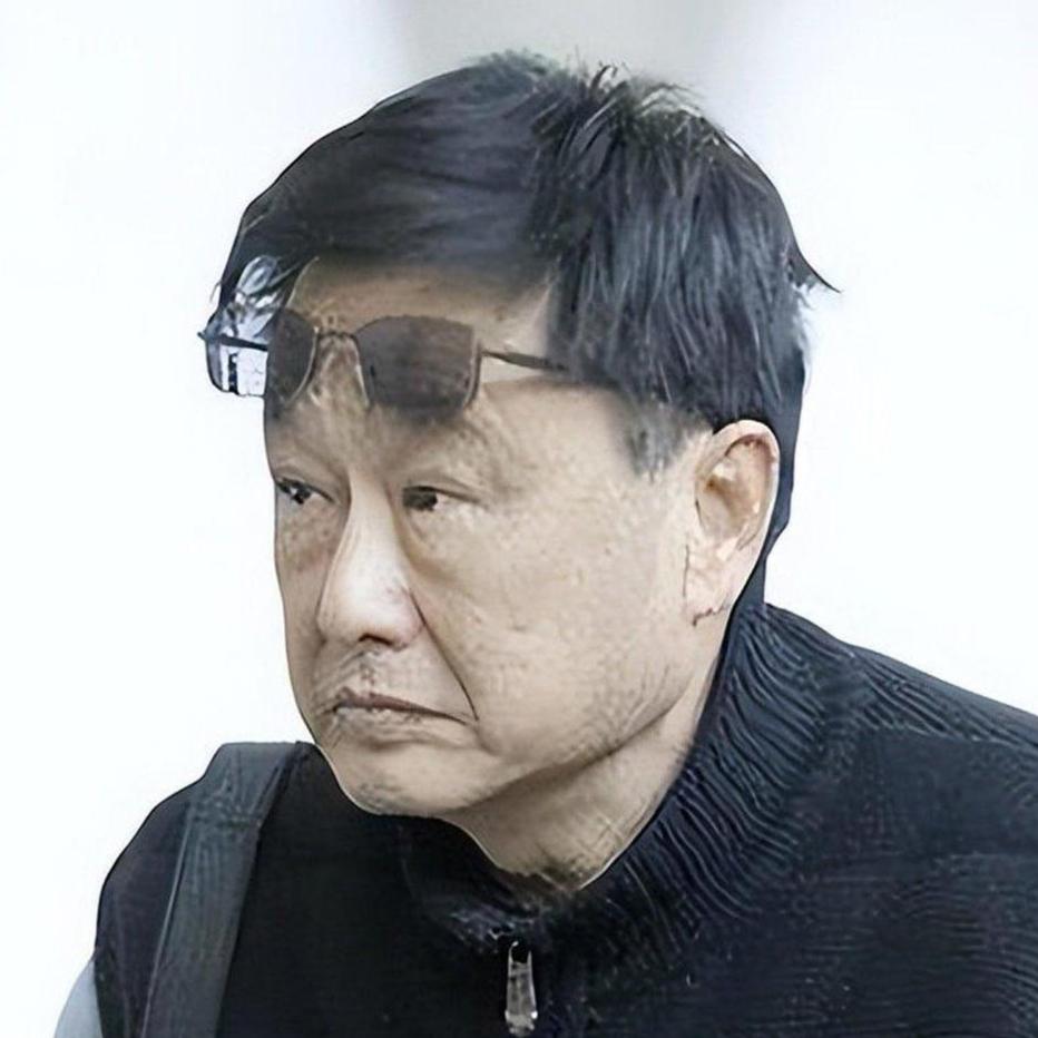 被骂20年“渣男”！王文澜的父爱，令人心酸！72岁的王文澜，如今驼背拄拐，