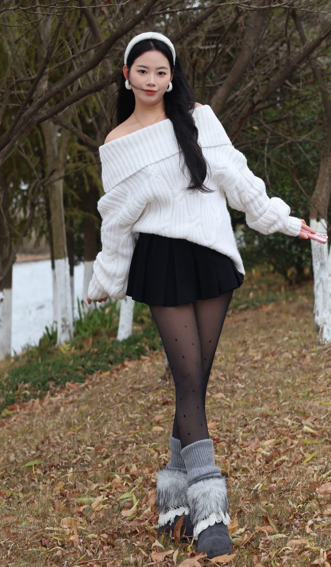 分享美女穿搭服饰