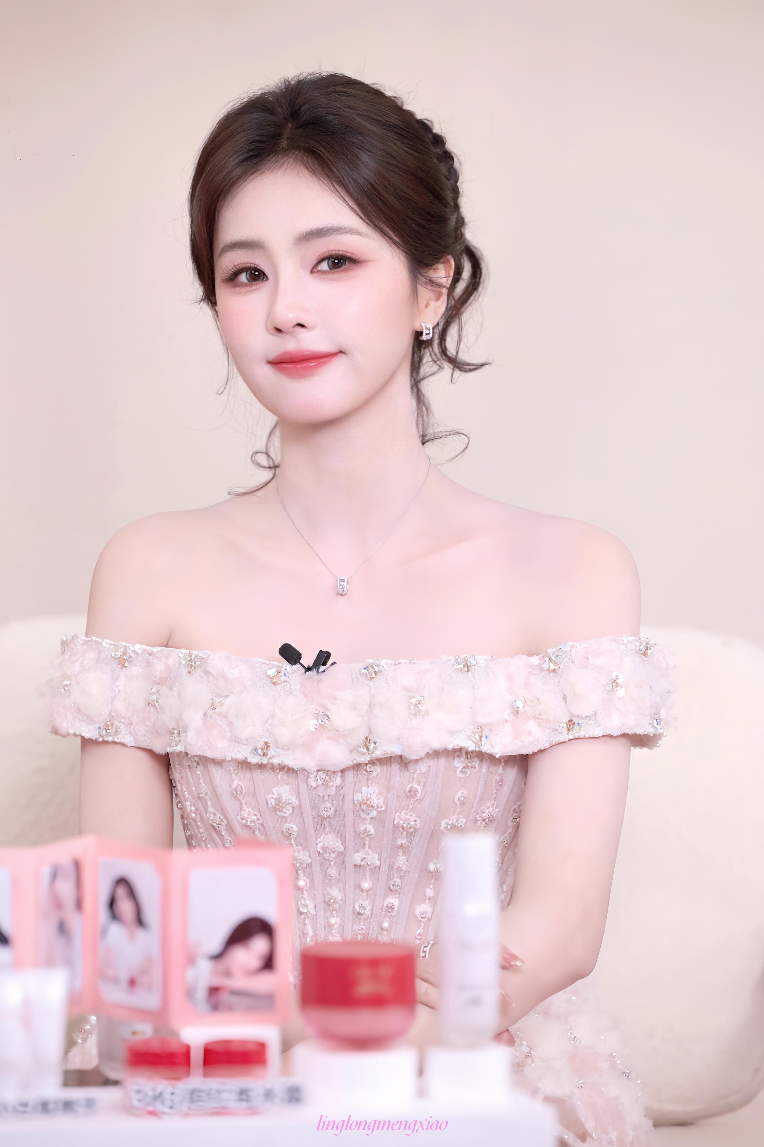 白鹿xOLAY直播造型