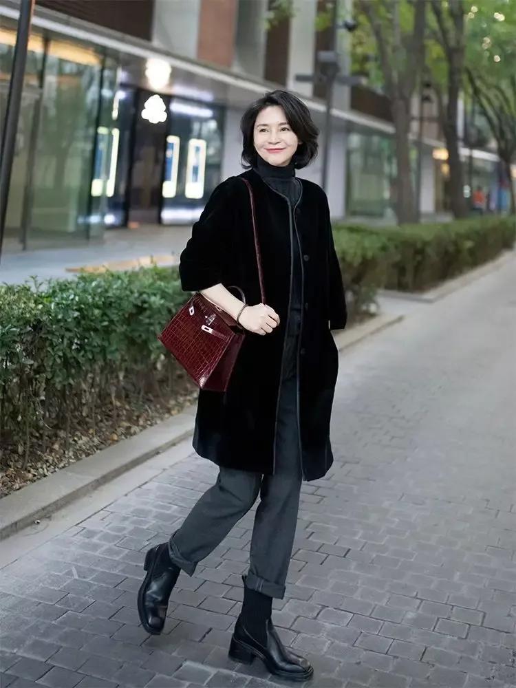 激发女人“兽性”的3种方法，学会一种，她对你越来越上头别误会，这里说的“兽