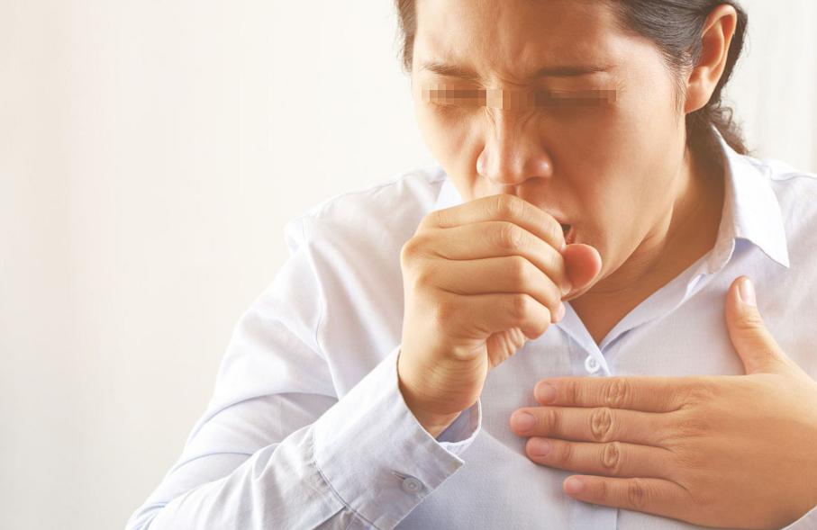 不是感冒也咳嗽？中医提醒：一个经络堵了，或是肺癌前兆秋冬换季一着凉就咳嗽？很多