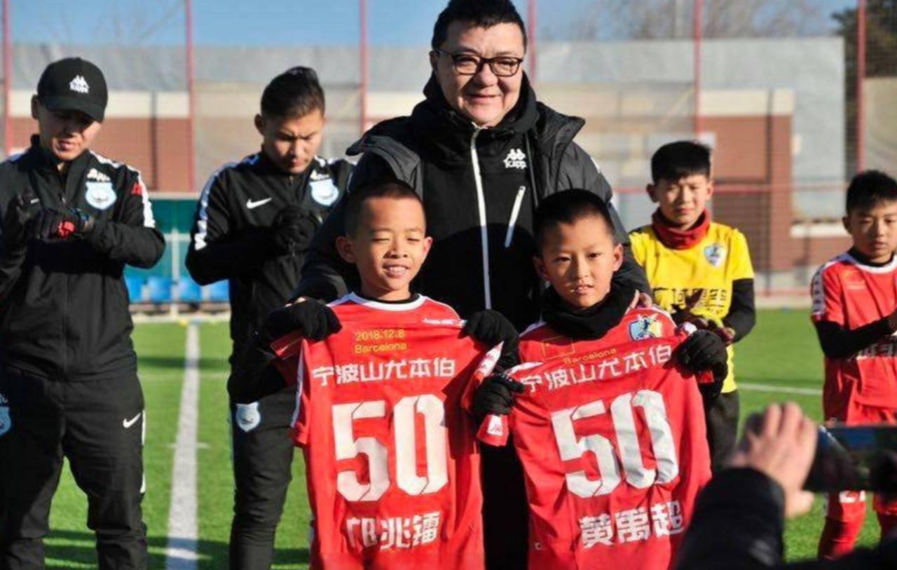 U17国少闯进亚洲杯决赛之后，董路的名字又被推到前面，这事其实挺微妙中国U1