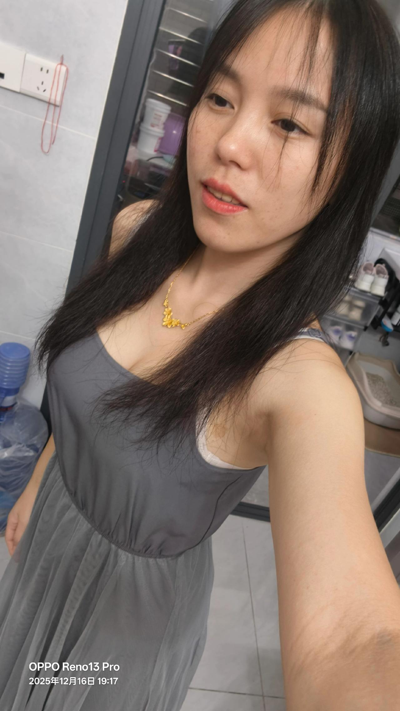 万物皆不完美，人生总有缺憾。喜欢就争取，得到就珍惜，失去就忘记。别给情绪