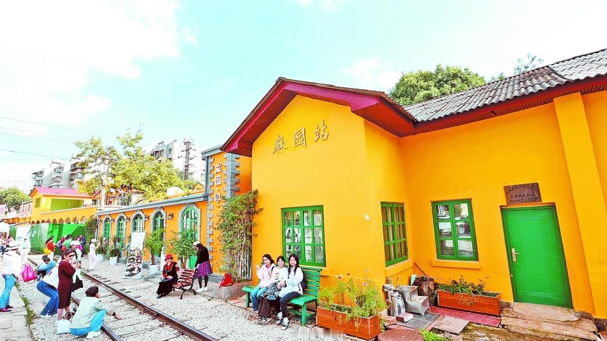 🔥沸腾！昆明百年米轨要复开！4公里穿越春城烟火。媒体证实，昆明北至麻园米轨观光