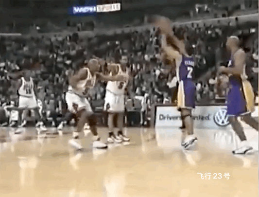 文班亚马看见奥尼尔这个球会背后一凉吗？奥尼尔脾气真是火爆，这一拳没有抡中米勒