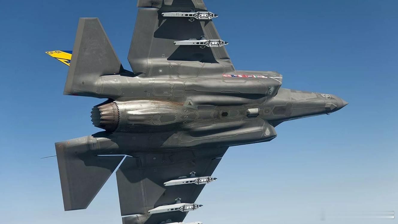 F-35订单量达3000多架，而其年产量只有130多架，美国为何不加速生产？五代