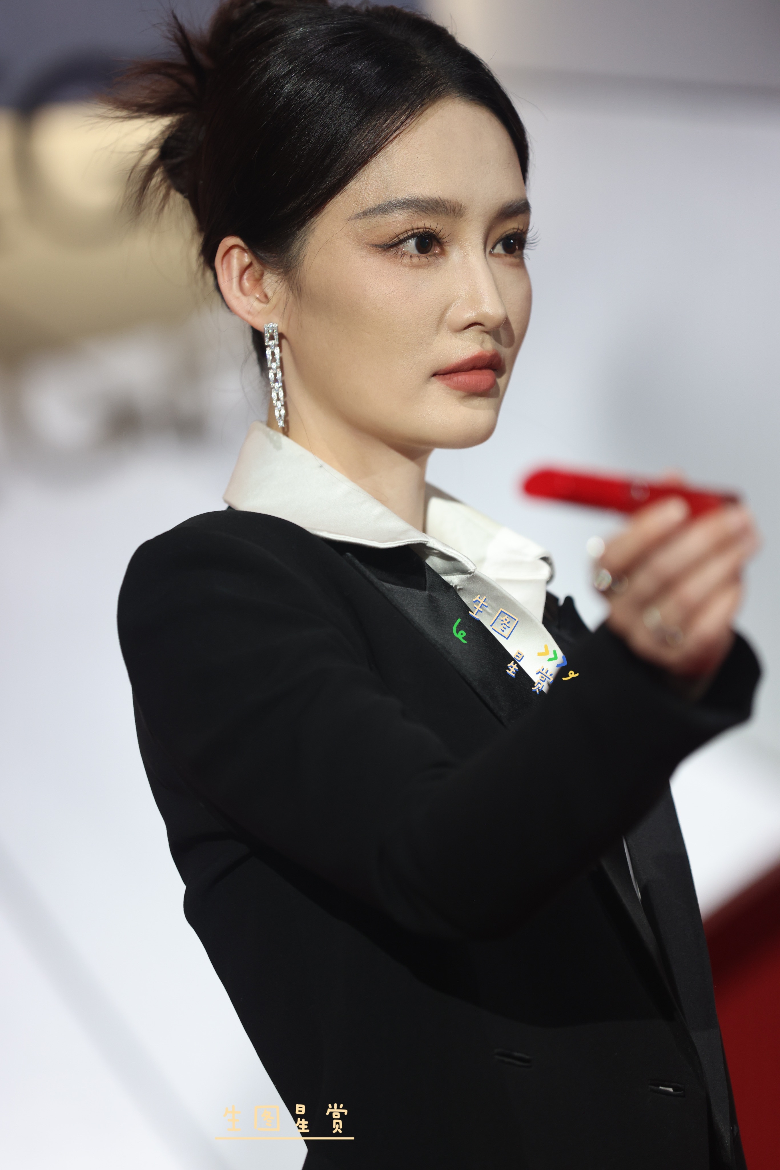 李沁Armani活动随机掉落2p，英气冷美的沁沁💋李沁​​​