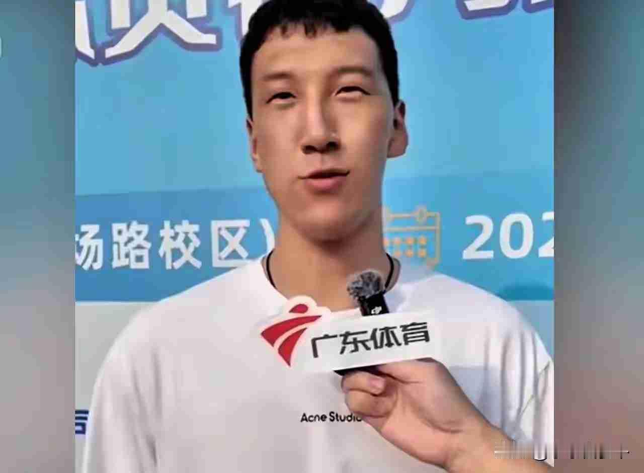 杜峰走了，杜润旺也没心思再留广东了，可能要转会山东，追求更高的年薪。山东队为