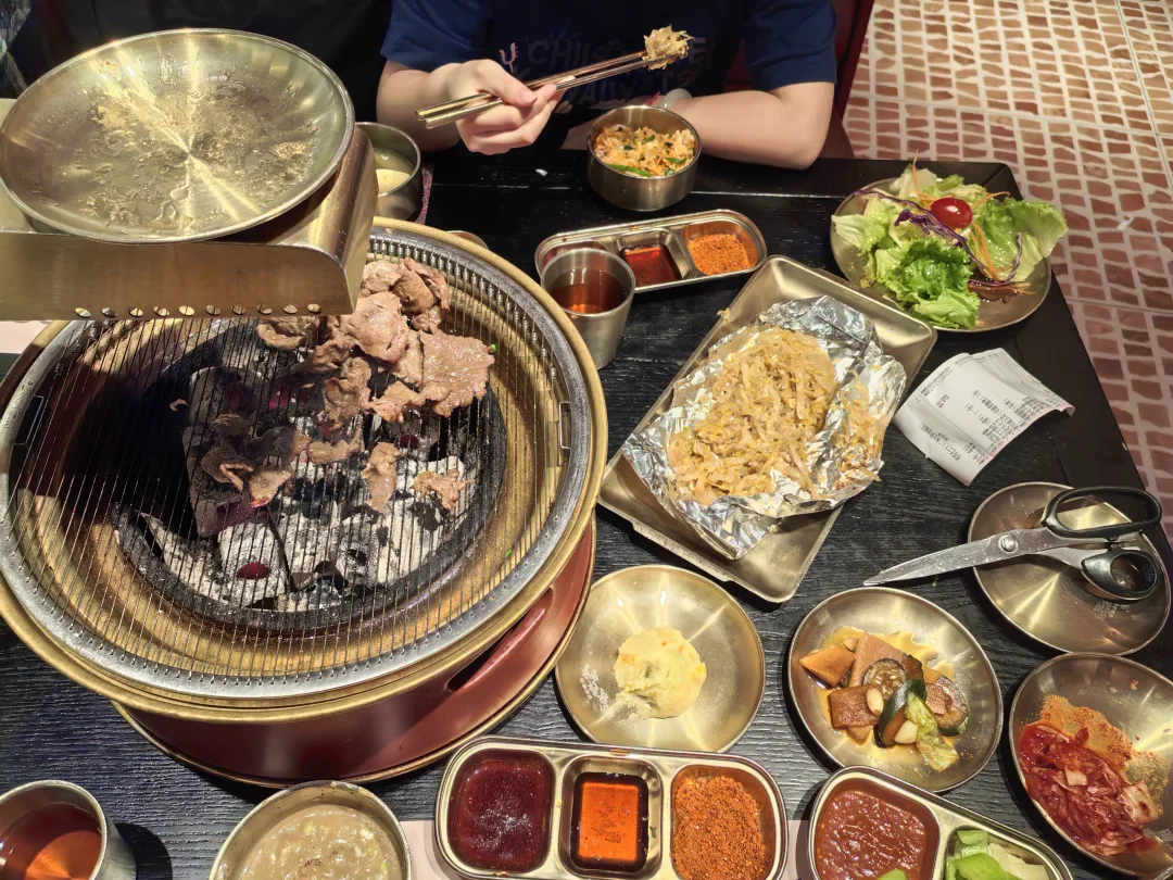 烤肉蛋糕是绝配