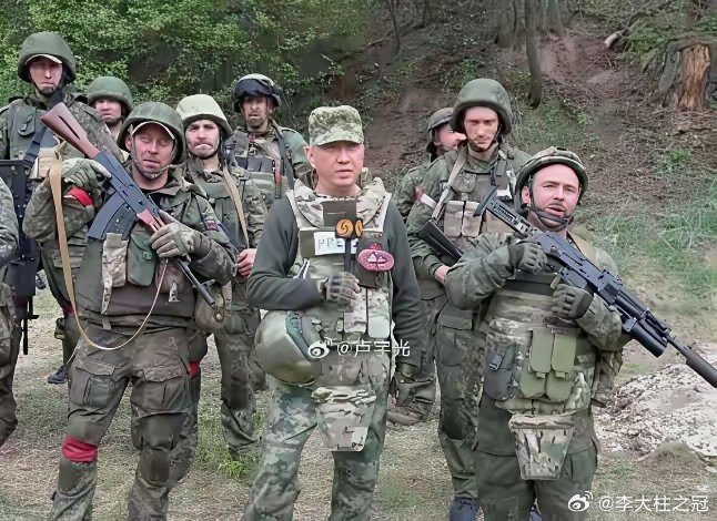 一身俄罗斯军装，被炸便说是“记者”​​​