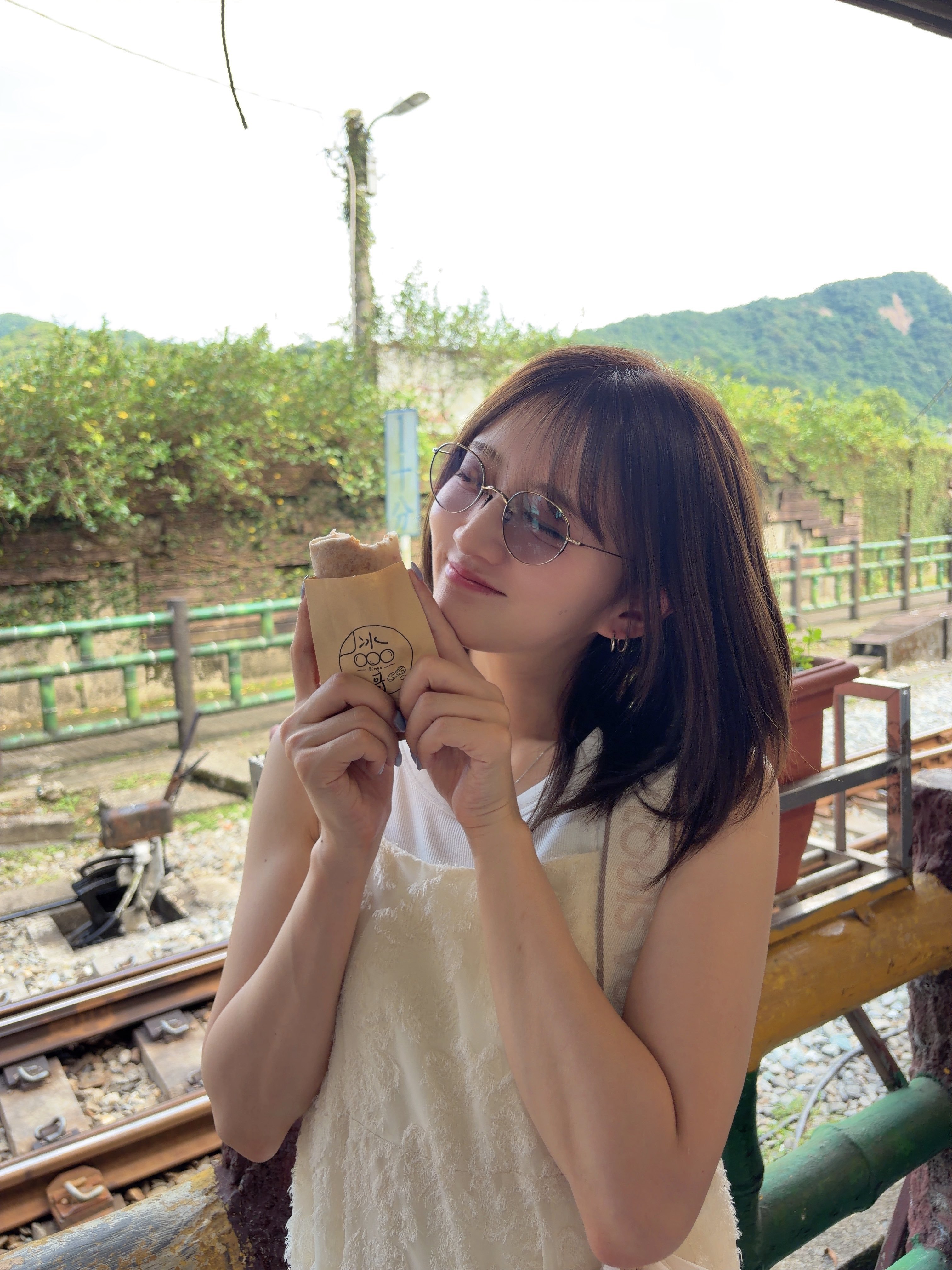 山根绮