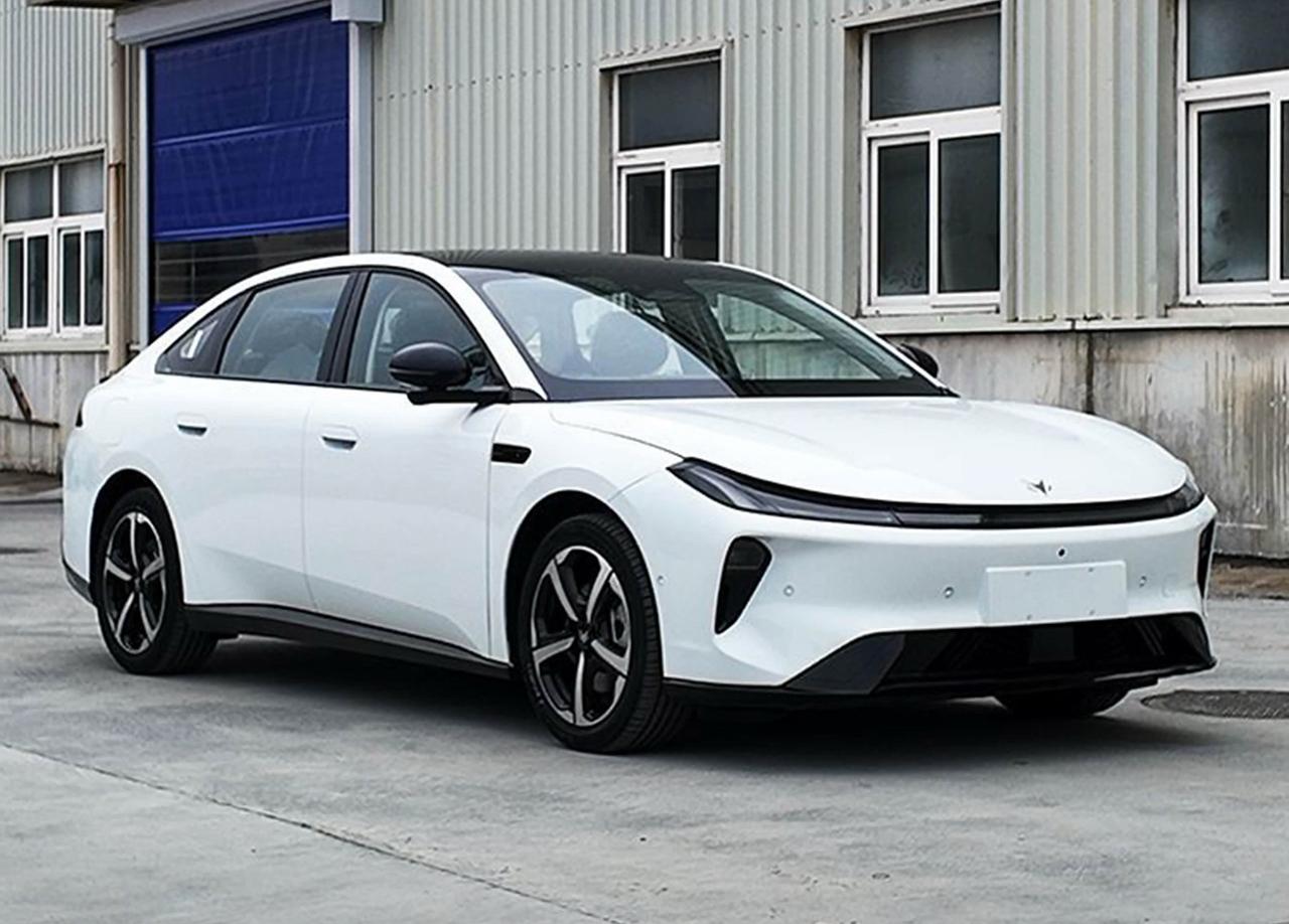 4月24日预售的极狐S3，到底是台什么样的车？极狐S3将于4月24日开启预售