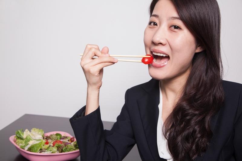 不吃晚饭来减肥的人, 最后都怎样了? 医生: 难逃这3种病!