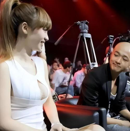 柳岩这波赢麻了，当年婚闹的事再次引热议，无异于是因为包贝尔被扒出出轨一事，虽然目