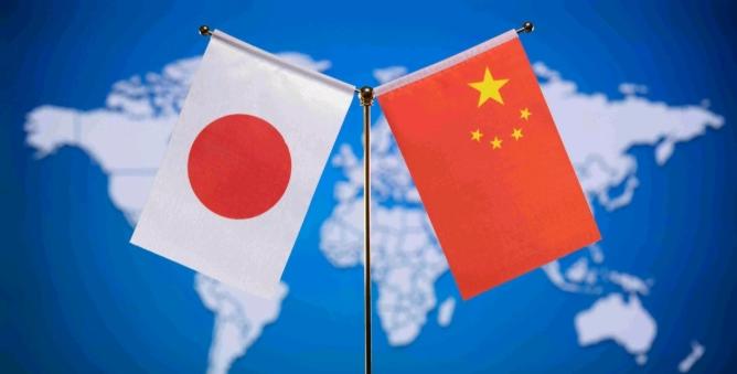 8月15日，日本宣布接受《波茨坦公告》81周年这一天，高市早苗第一次以日本首相身