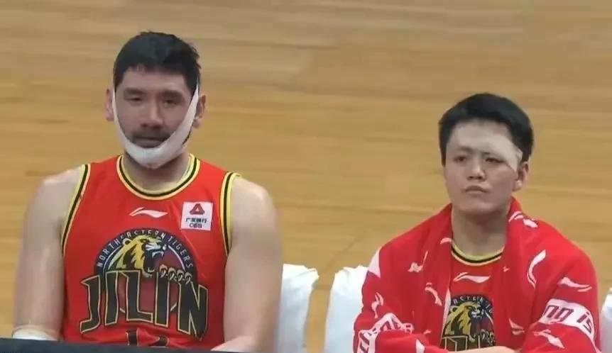 杨瀚森在美国接受记者采访时说。NBA打球比CBA更文明，他说这话还没有亲身体验N