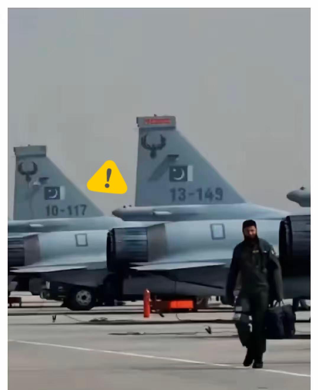 快报！就在刚刚！巴基斯坦飞行员亲口承认2025年10月17日，巴基斯坦飞行员
