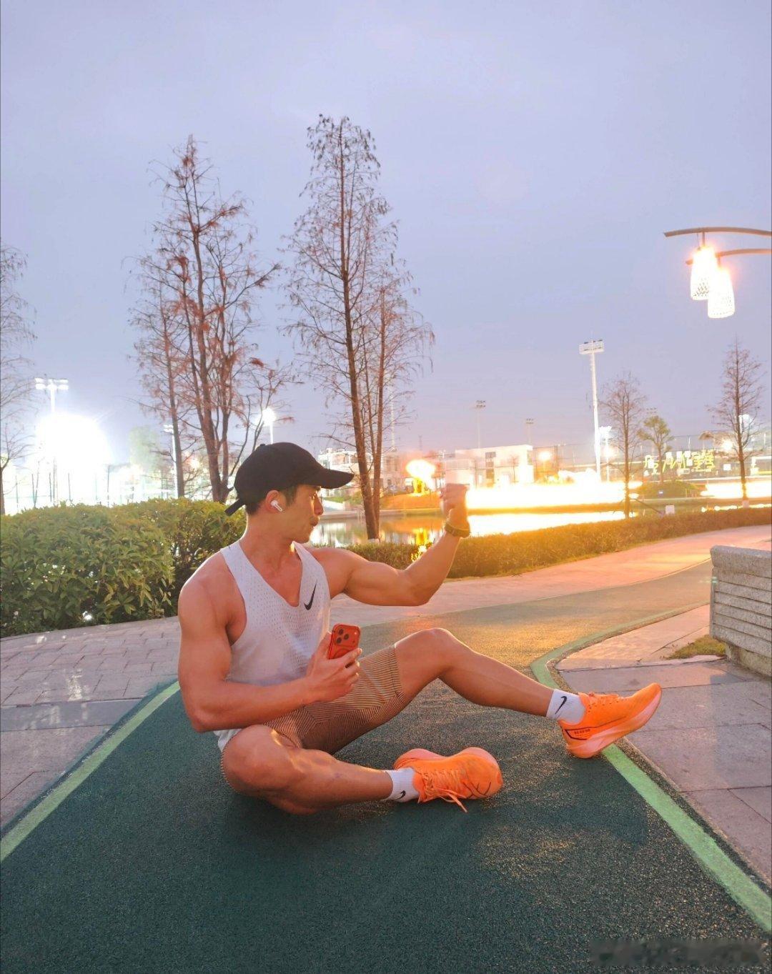 健身健身健身健身人健身魂健身餐健身房健身操明星健身房过年你跑步了吗？这个年跑了