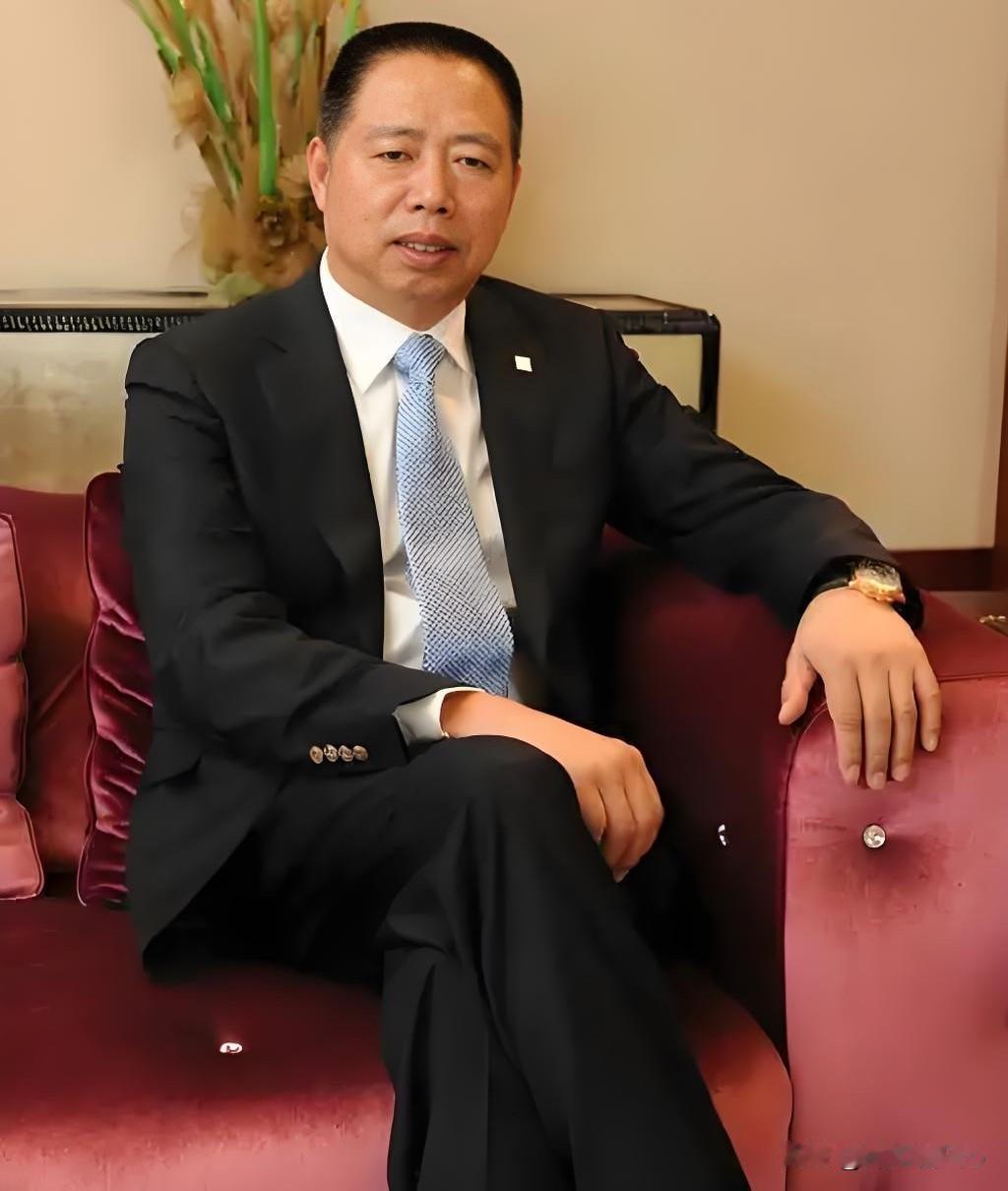 富豪董事长被立案，跑路逃债了？富豪儿子：欠债是欠债，但是跑路逃债是不可能的，