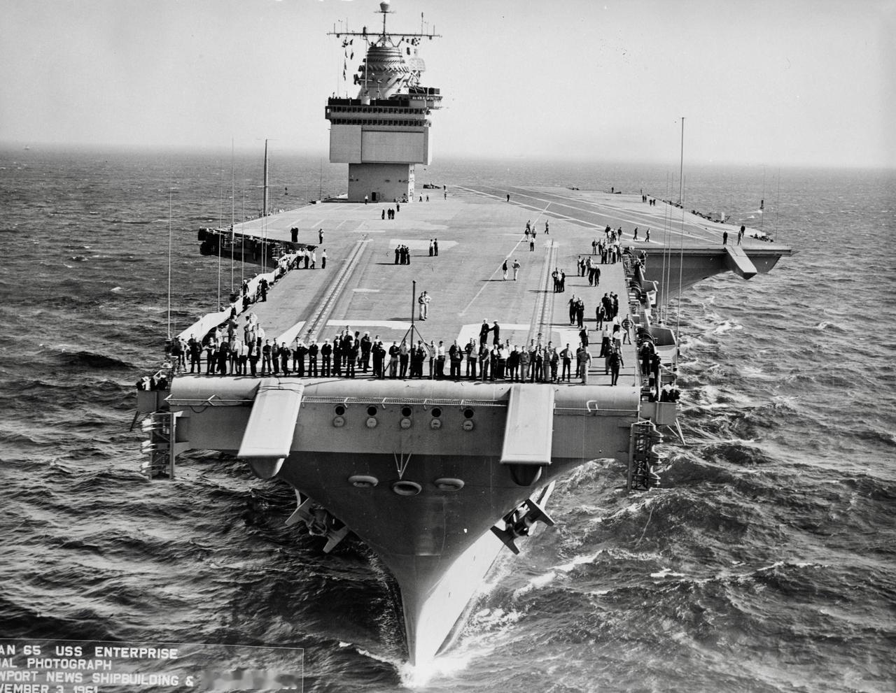 这是1961年的美国海军“企业”号航空母舰（USSEnterprise，CVA