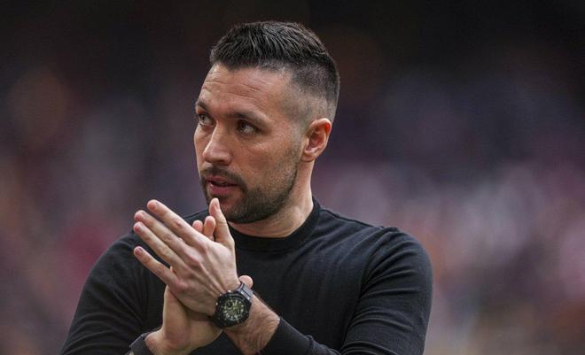 波尔图15胜1平，法里奥利这是要封神啊！我的天，葡超这赛季简直成了波尔图的独角