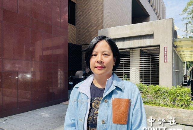 台官方要求陆配及其子女提出大陆除籍证明酿风暴，台湾民众党籍陆配李贞秀表示，38万