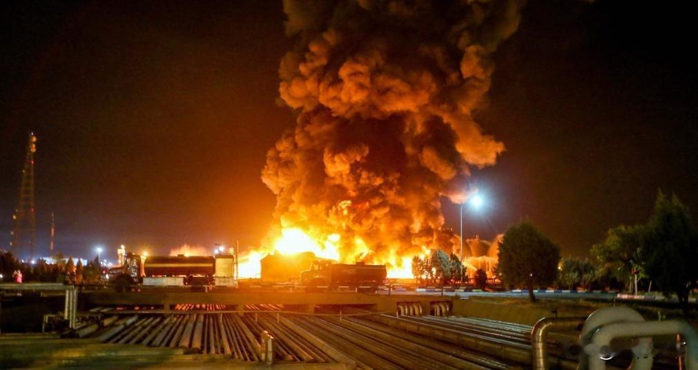 俄籍叛徒造杀器！乌军上万架无人机炸穿俄方本土，俄罗斯防空快被耗干了来源:环球