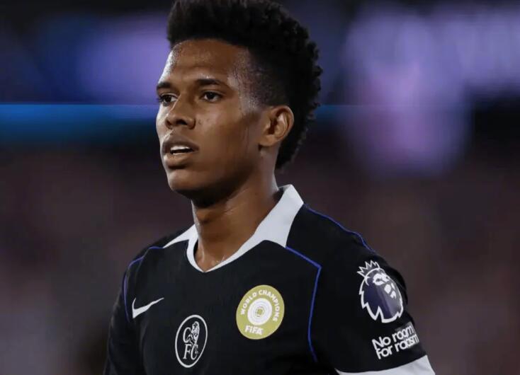 曾经效力于热刺的前巴西国脚桑德罗接受采访时表示，他不认同马雷斯卡对他的同胞埃斯特