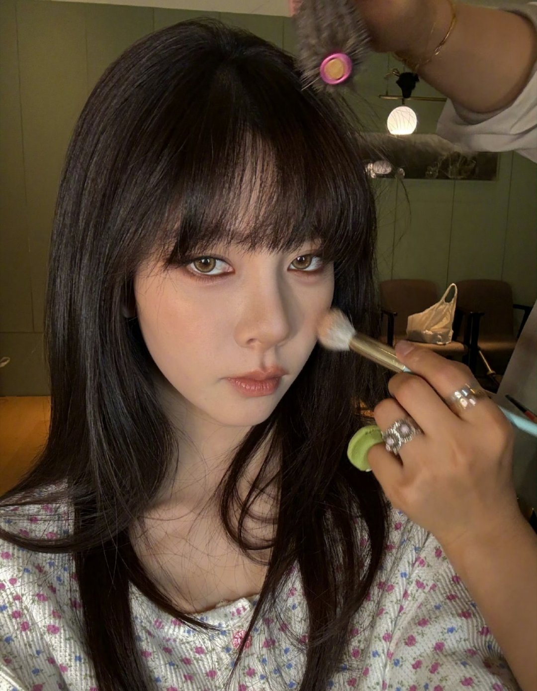 宋妍霏你长这样什么意思呗没得我移不开眼！