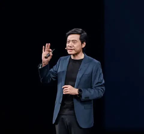 【雷军称芯片做出来不代表马上就用雷军称没10年以上投资搞不定芯片】在昨天的投资者