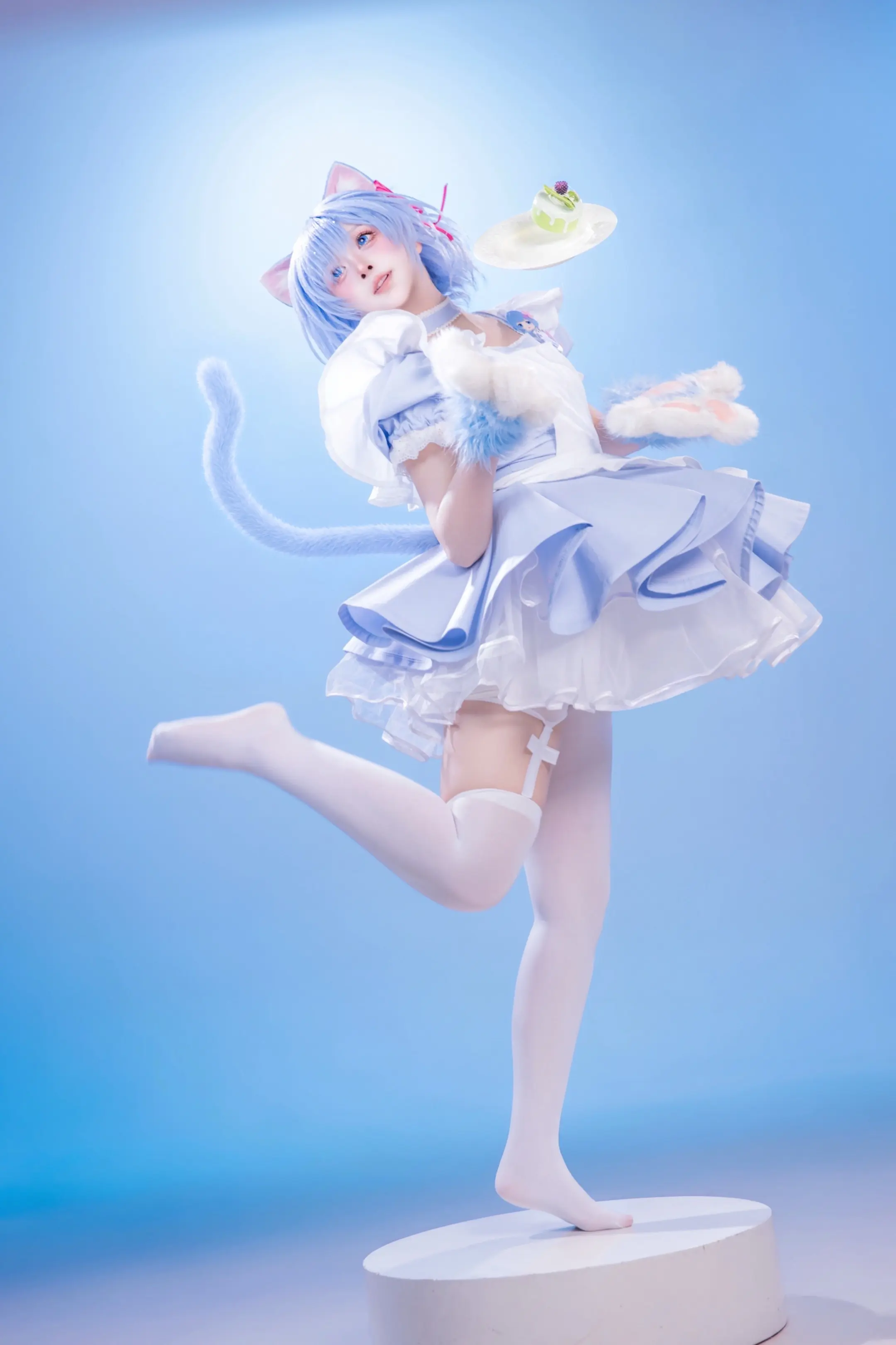 糟糕！蛋糕要掉啦！💙蕾姆猫猫。📷