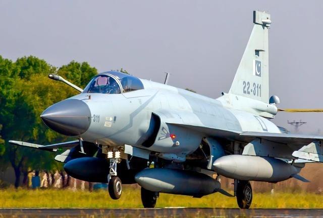 我国武器现在，已经成为弱国，小国的和平守护者，未来的外销主力！现在，孟加拉国不仅