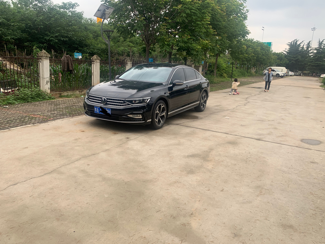 新提迈腾要不要贴个隐身车衣呢？刚提新车迈腾想贴个车衣。咨询了贴过隐身车衣的朋友