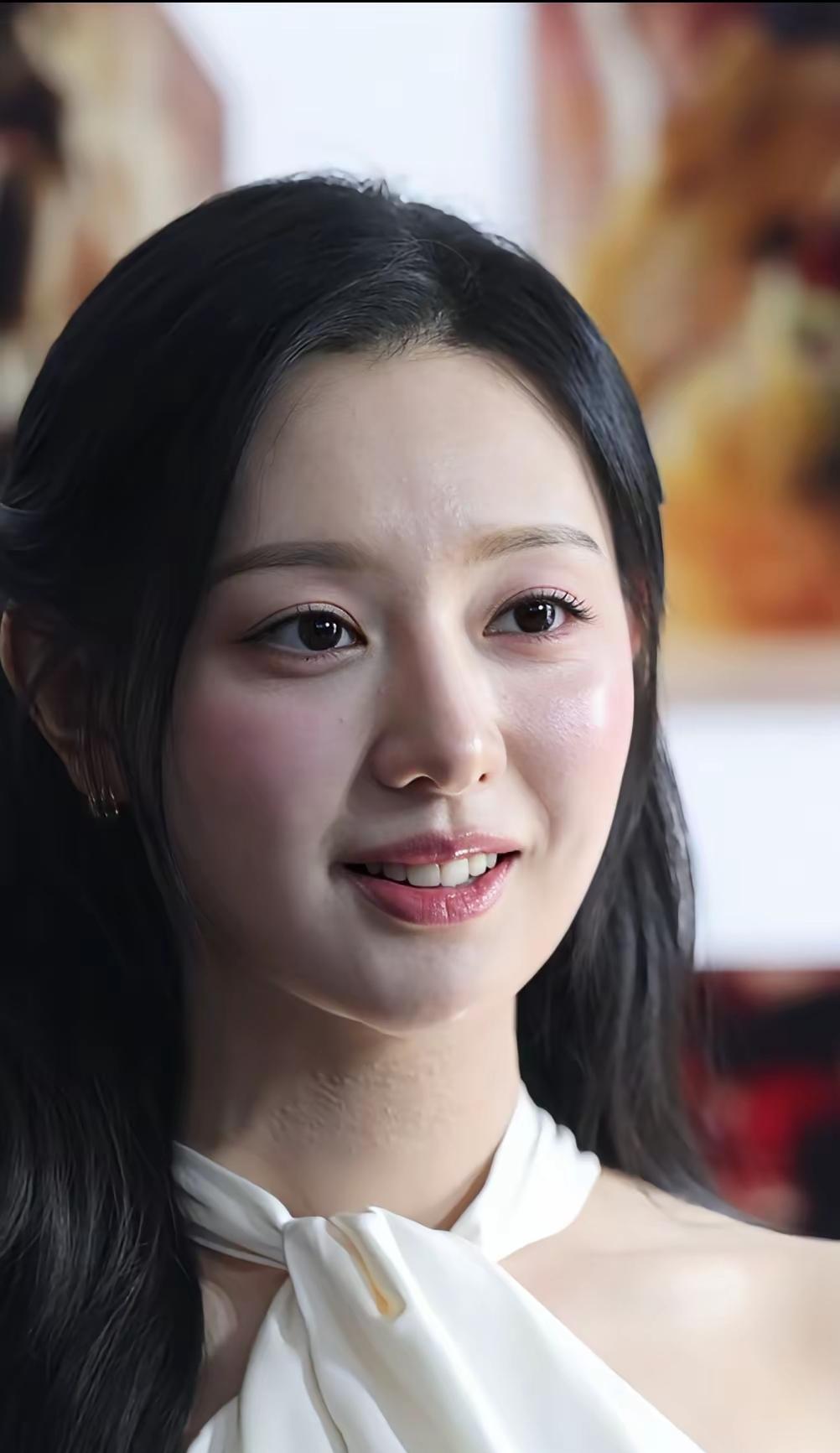 肌肤吹弹可破人面桃花，白里透红清秀美少女少女清纯风温柔甜美少女清纯美女照