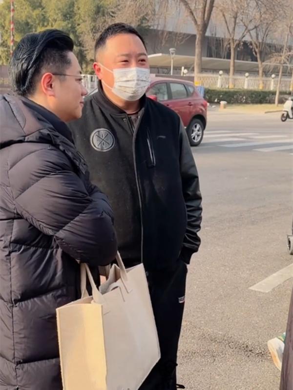 阎鹤祥参加央视春晚第二次彩排，当爸爸后的首次公开露面！和第一次彩排一样，阎鹤祥早