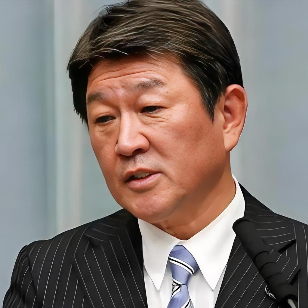 日本那位所谓外交大臣茂木敏充，简直把“自我感觉良好”演绎到极致了！今天（4月