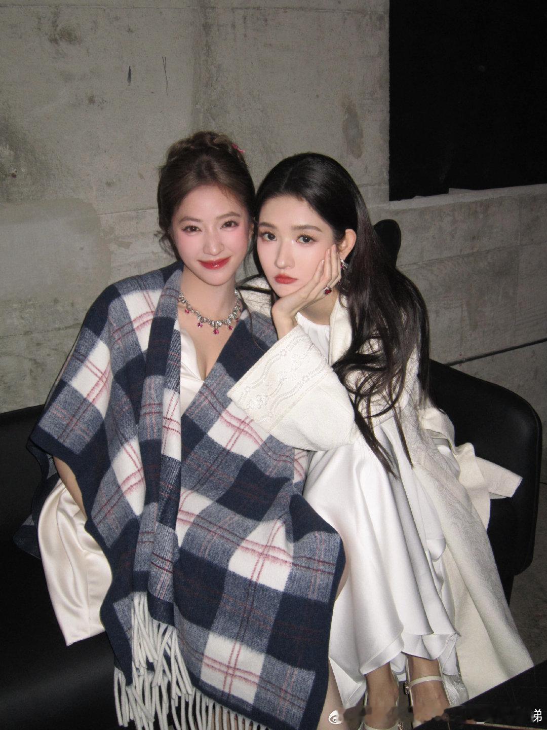 欧阳娣娣小孩姐的脸蛋大姐大的社交李承铉亲自邀约剃头，刘宇宁合作舞台默契十足！