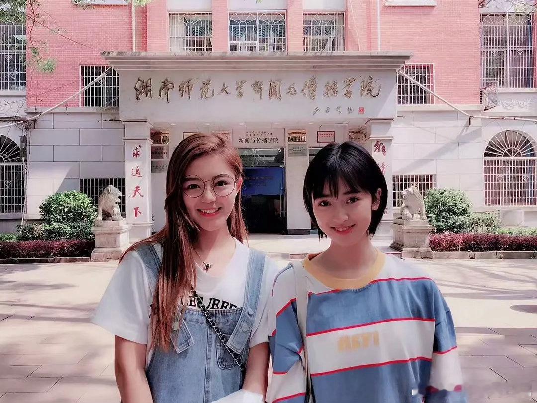 月月要是瘦到🍊的程度会不会美过莴苣月月原生脸