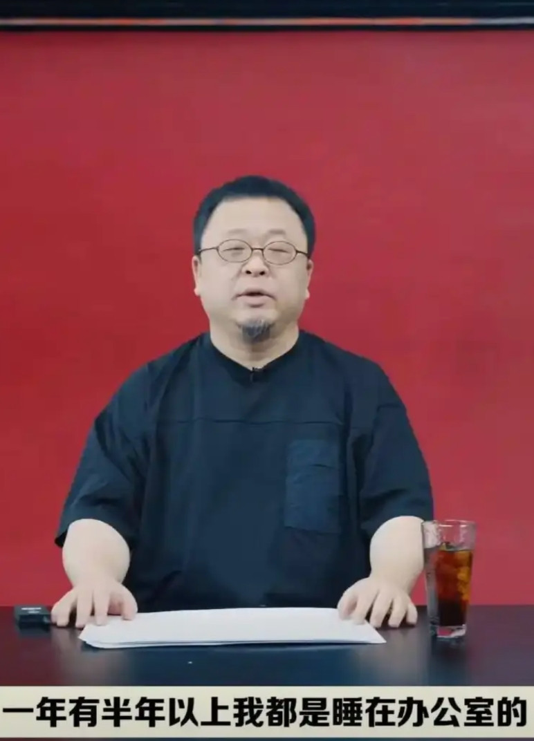 错就是错，对就是对，天天在外面吃饭的人，哪个吃不出来菜品是否新鲜。错了还要硬刚罗