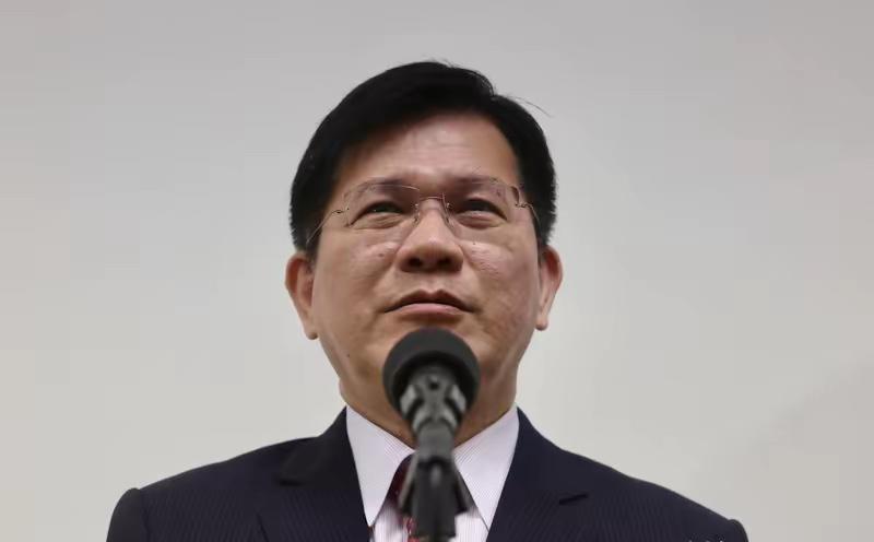 台当局宣布取消柬埔寨入境便利林佳龙叫嚣："柬挺武统伤害台湾"林佳龙这回又蹦