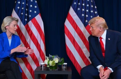 欧盟主席冯德莱恩向美国总统特朗普表示了4大决心！欧盟主席冯德莱恩于2025年