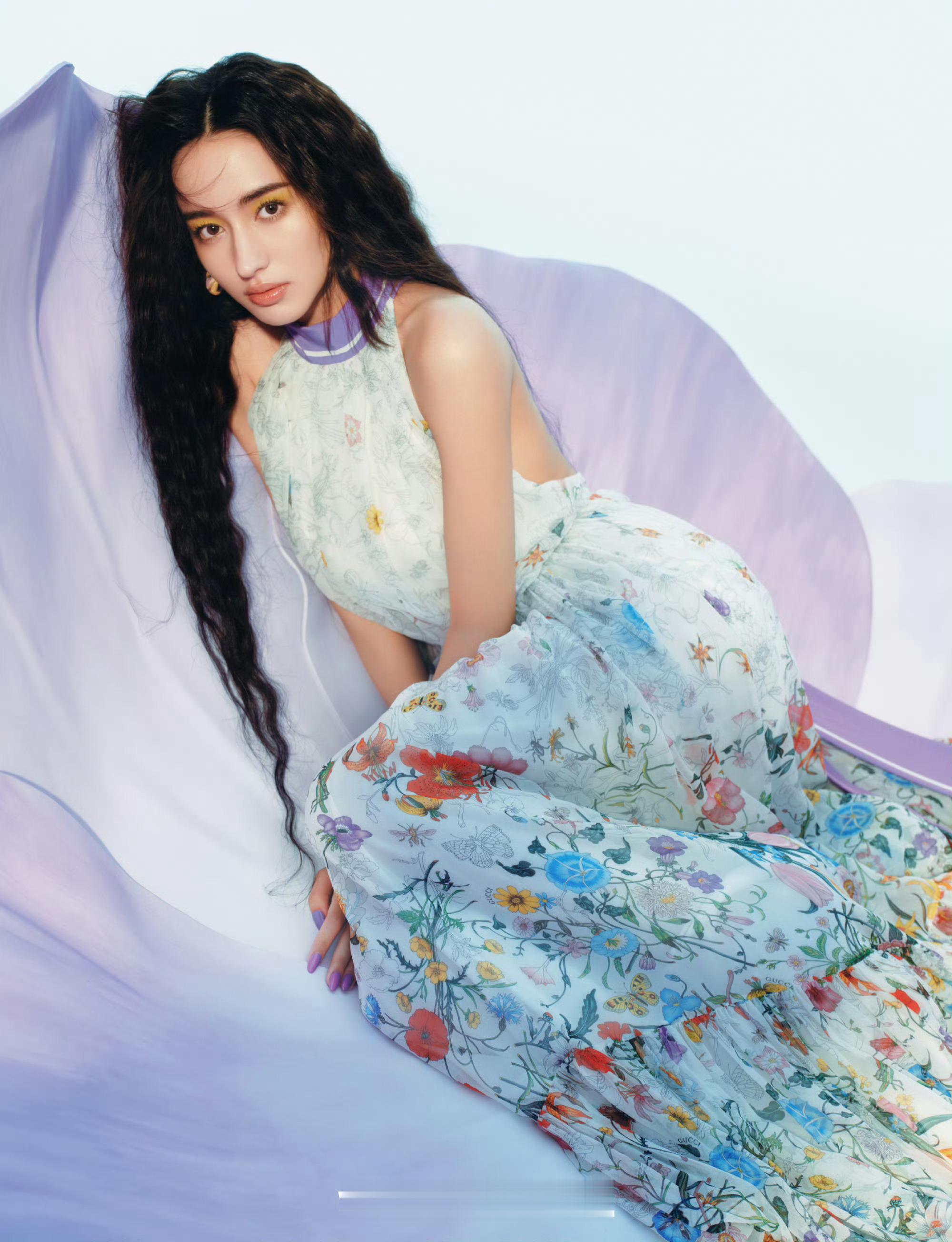 李宛妲Wonderland封面大片静谧兰韵大片摄影：任海华​​​