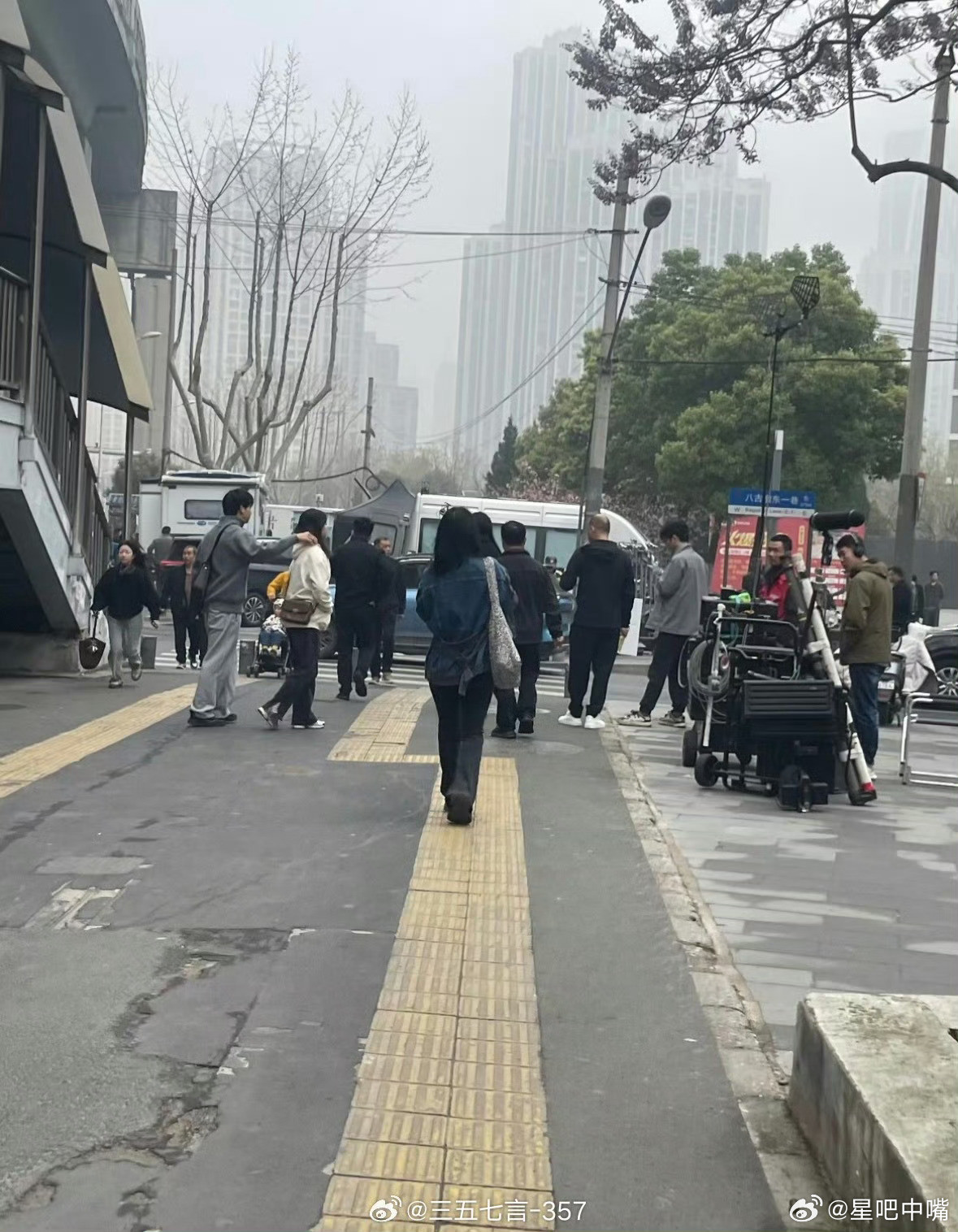 电影荀子遗迹寻子遗迹吃瓜🍉：图一《荀子遗迹》：赵丽颖邓超！但是查看了一下只