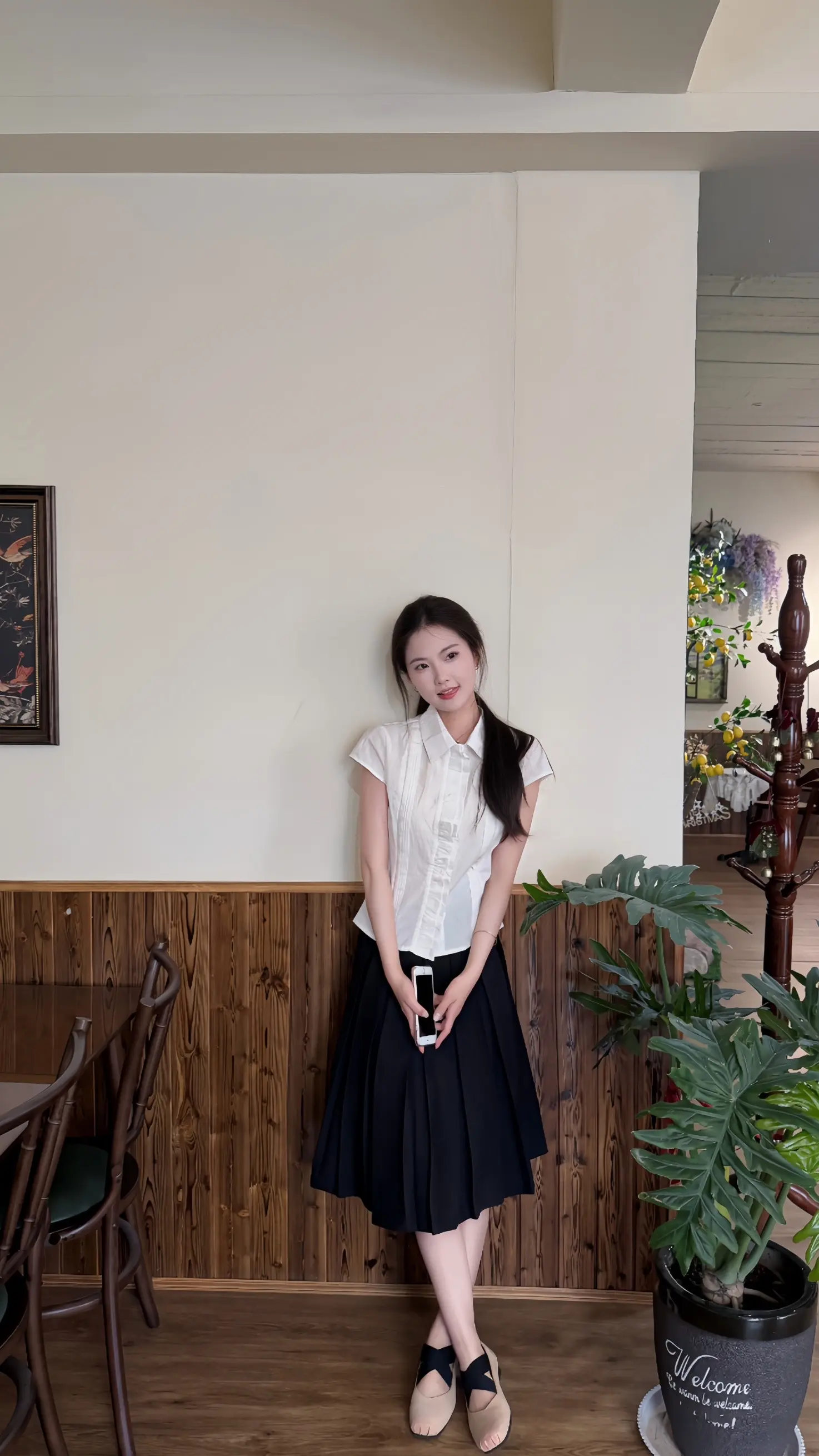 那个女孩 留着长长的头发