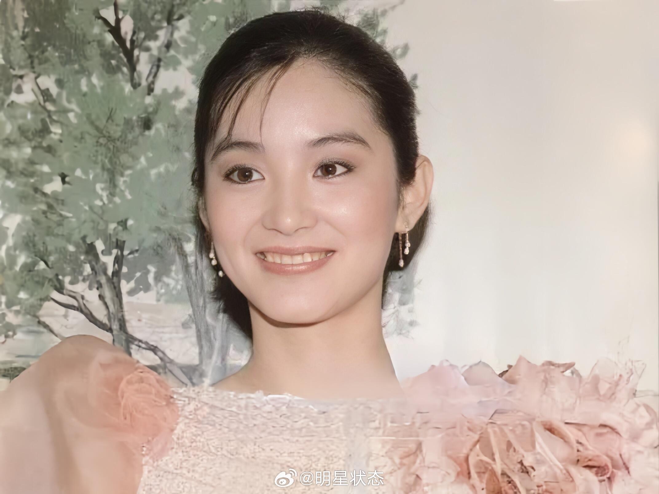 林青霞年轻时的粉色公主风自带仙气