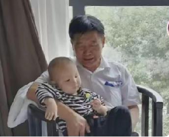 老郭真的走了，一开始还有点不相信。他妻子杜新枝还活的好好的，他比妻子先走了。他妻