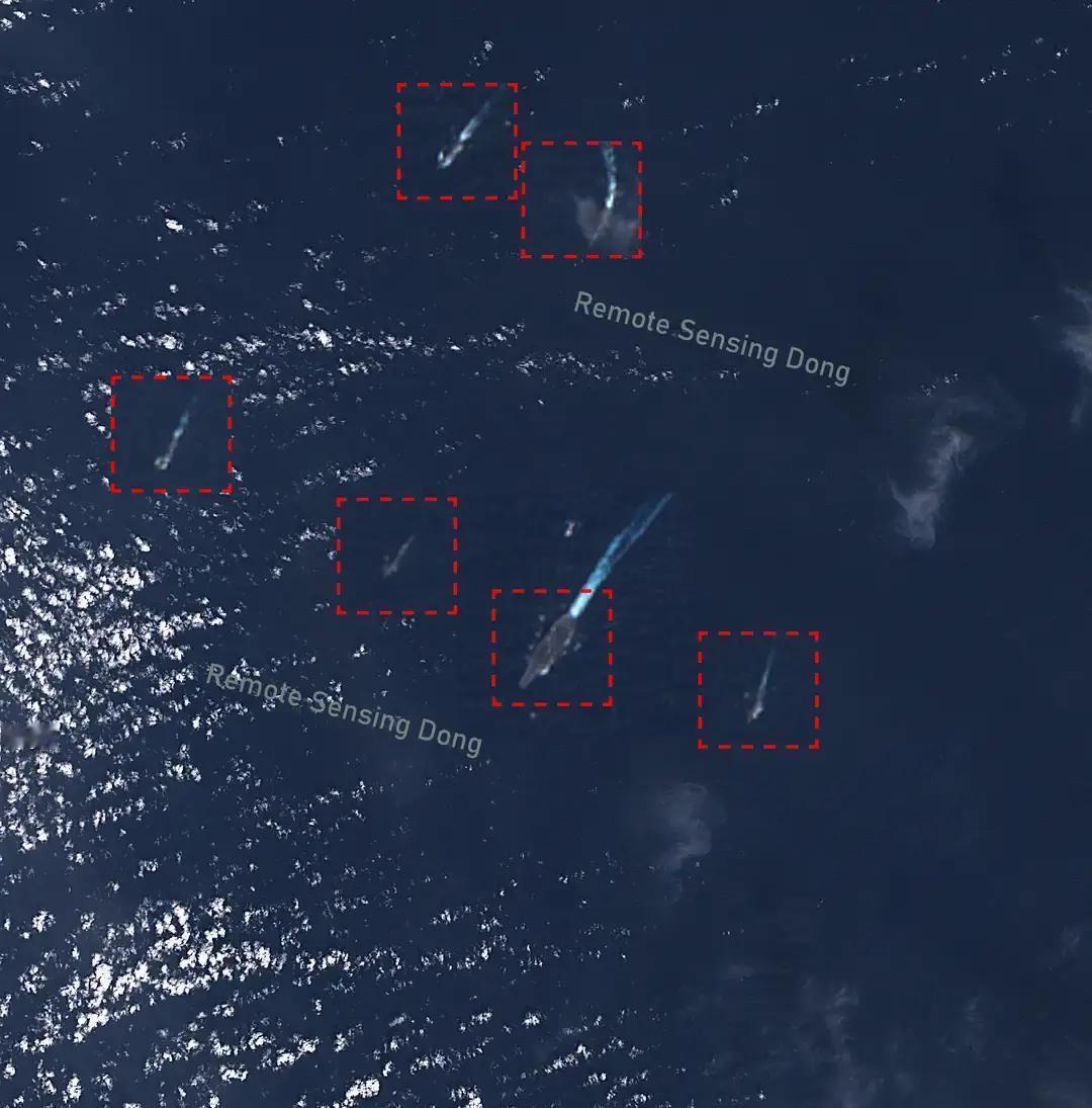 美国海军宣布了 在南海黄岩岛东南海域启动一项坠海战机的打捞与警戒行动，华盛顿