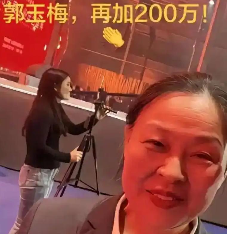 刚去查了一下崔培军，不查不知道，一查真开了眼界。河南长垣那个起重机厂，5000多