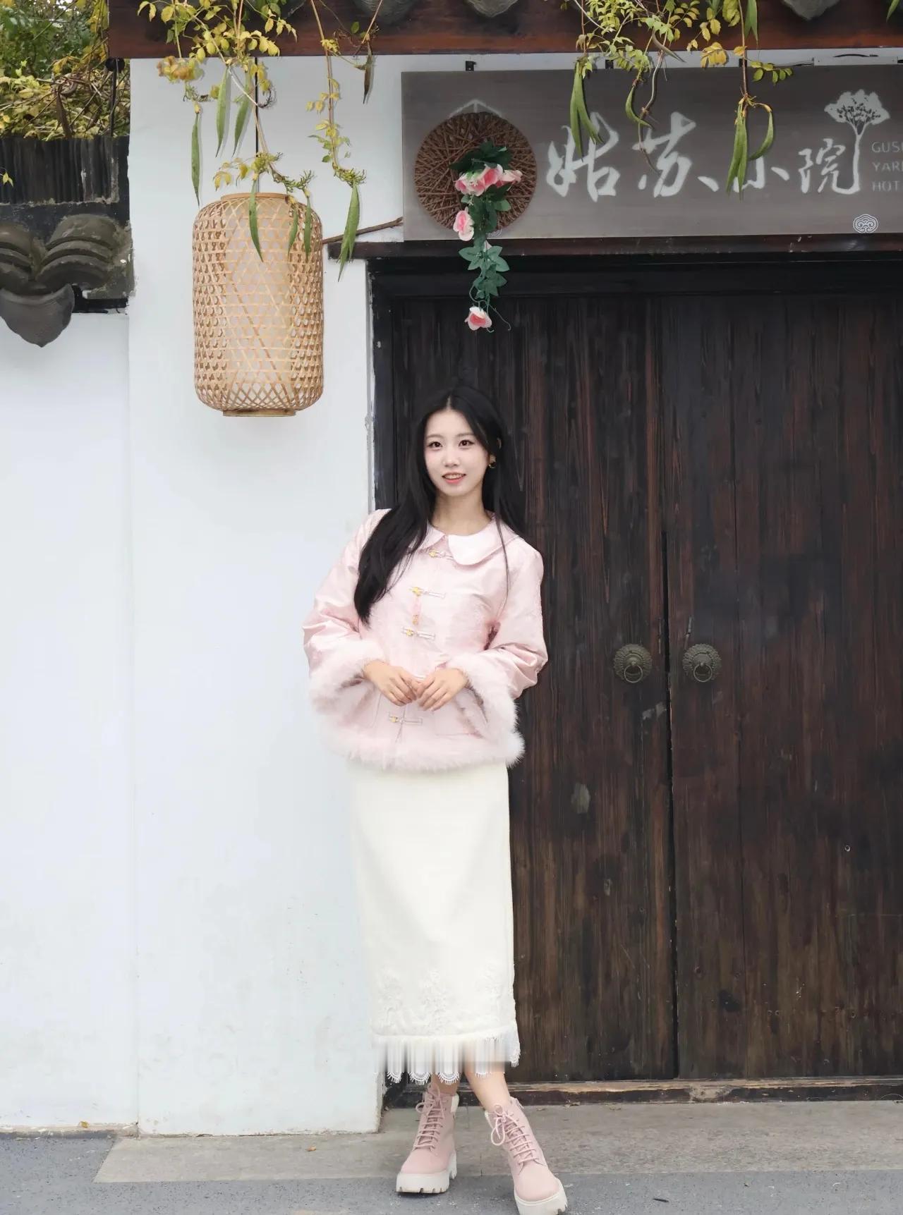 “不土气的温柔感”